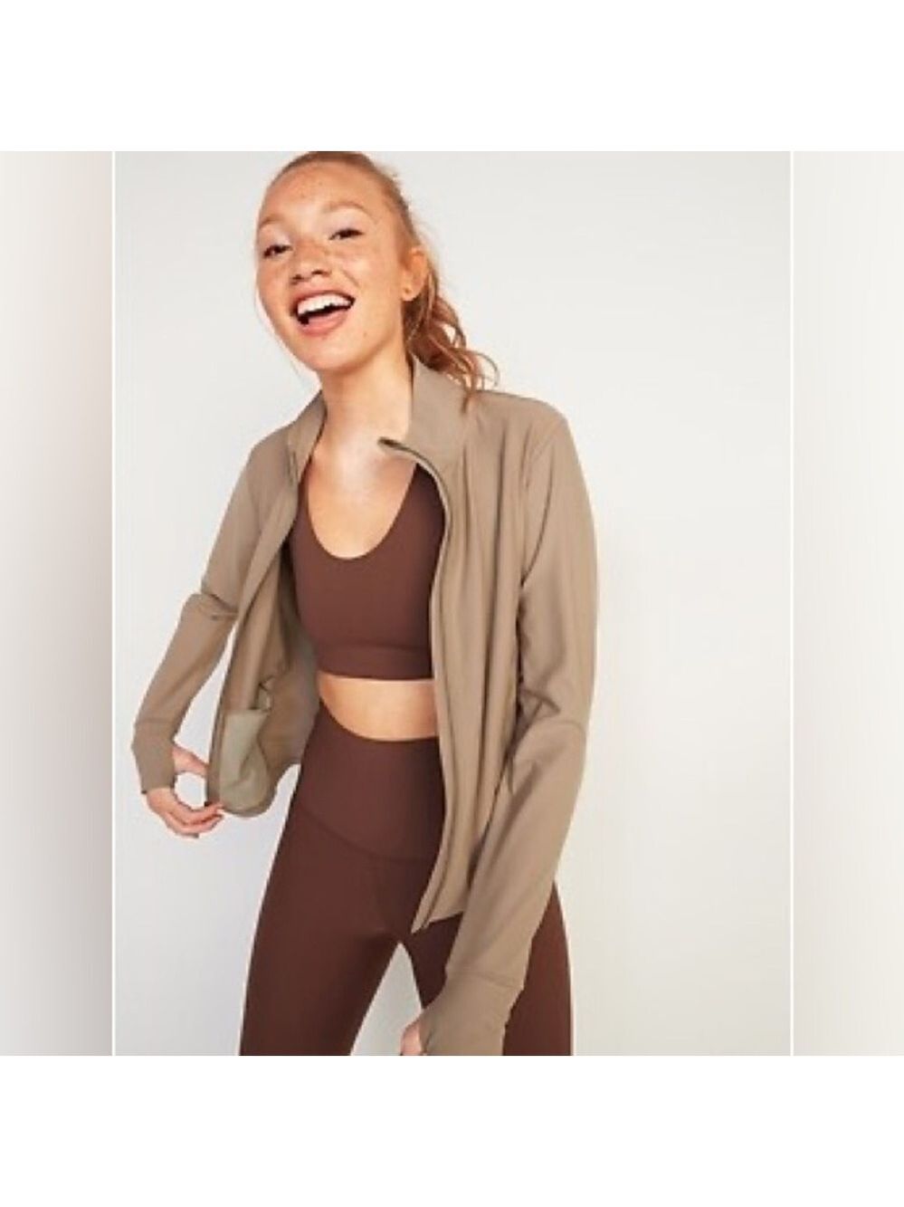 Old Navy PowerSoft Light Compression Cropped Zip-Front Jacket in Surplus Khaki